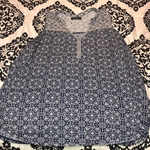 Women’s navy and white patterned tank
